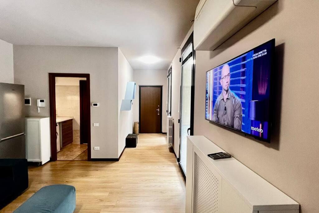 Urban House - Comfy Flat Navigli Milan Centerアパートメント エクステリア 写真