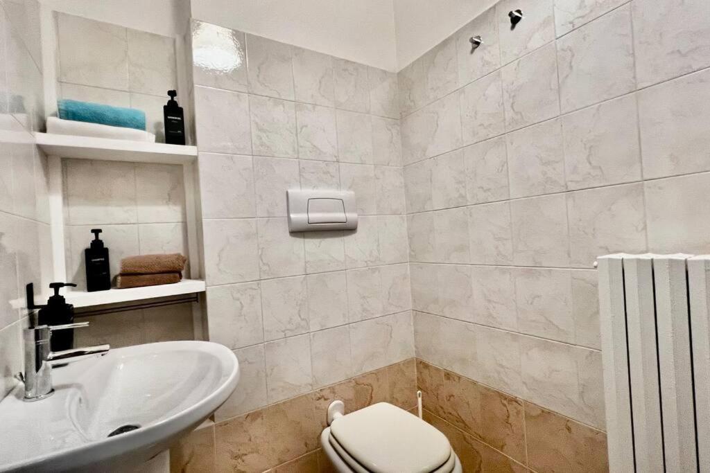 Urban House - Comfy Flat Navigli Milan Centerアパートメント エクステリア 写真